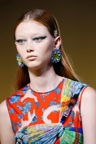Look 93